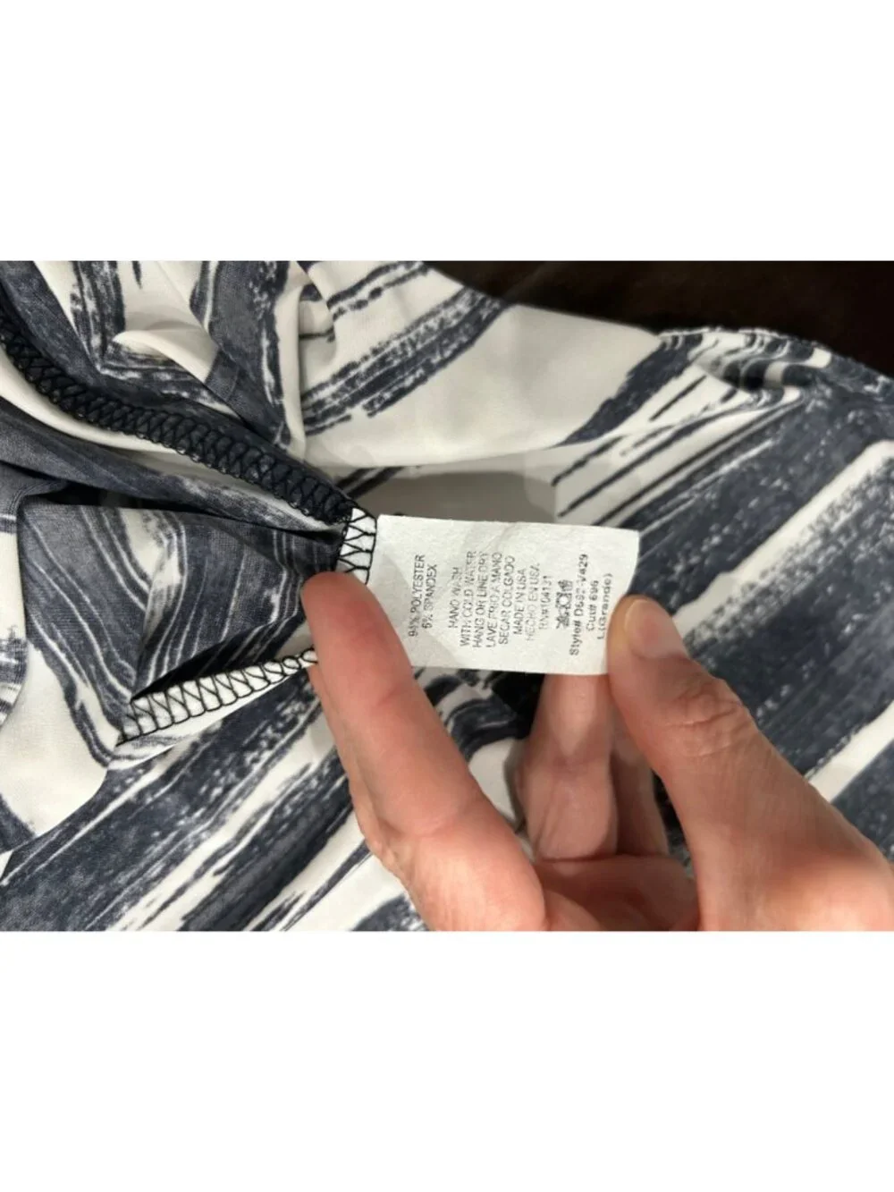 Ariella Women's Black & White Abstract Cold Shoulder Dress Size M